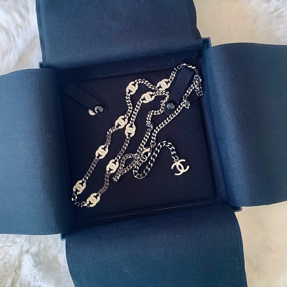 CHANEL Ruthenium, Silver & Crystal CC Metal Chain & Strass Belt RARE - Picture 13 of 16